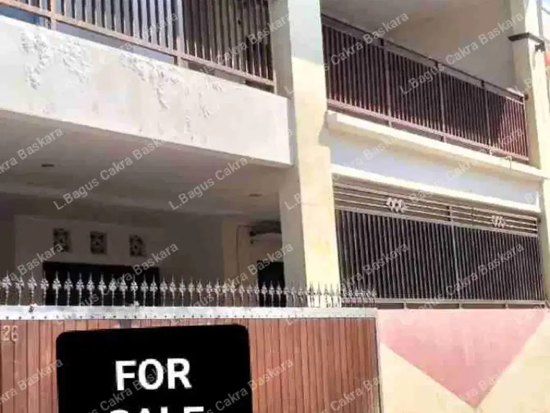 Dijual Rumah 2 Lantai + Rooftop Lingkungan Perumahan Nyaman
Perum Tukad Pancoran Panjer, Denpasar Selatan - Image 1 of 10