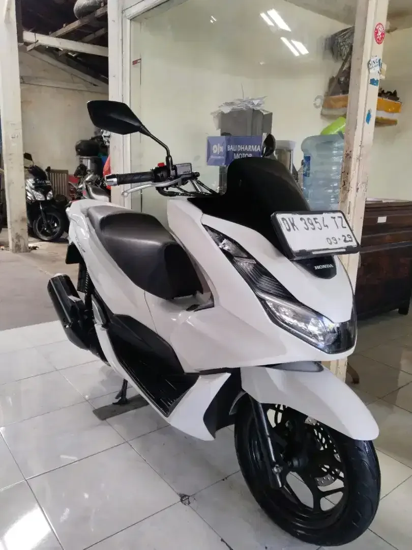 DP 2,2 JT/ BUNGA MENURUN 2% / HONDA PCX 160 TAHUN 2024 - Image 1 of 7