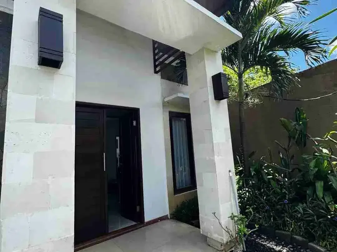 RUMAH VILLA FULL FURNISH & FULL RENOVATED FEB 2026 - Image 2 of 10
