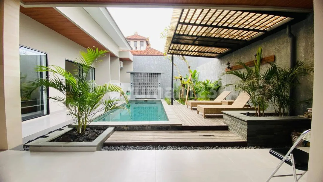 Villa Baru Furnished Kolam Renang Strategis Dekat Pantai di Sanur - Image 1 of 4
