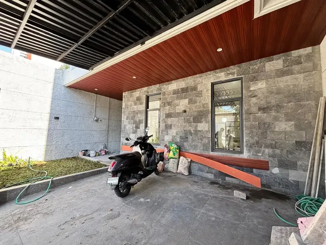 BRAND NEW HOUSE IN MUMBUL PERMAI JIMBARAN - Image 1 of 10