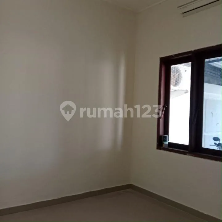Rumah Bagus Tenang Dekat Kemana Mana Puri Gading Jimbaran Bali - Image 4 of 4