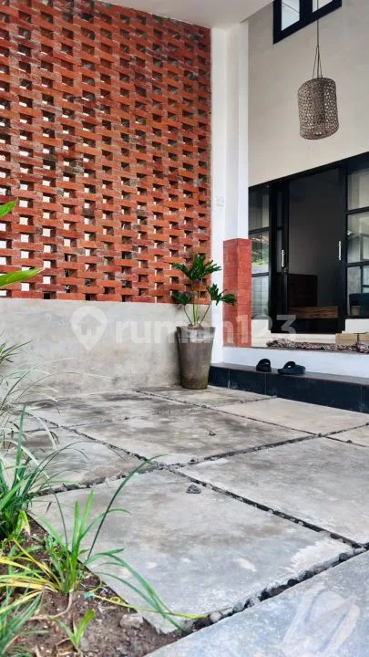 Rumah Cantik Lokasi di Gang Merpati Sanur - Image 3 of 4