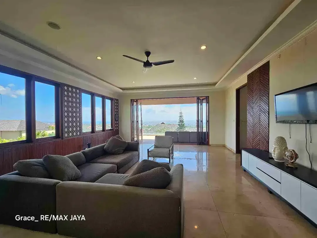 Luxury Villa di Jimbaran dengan Unblocked  View  Spektakuler Bukit, Laut, dan Gunung - Image 4 of 10