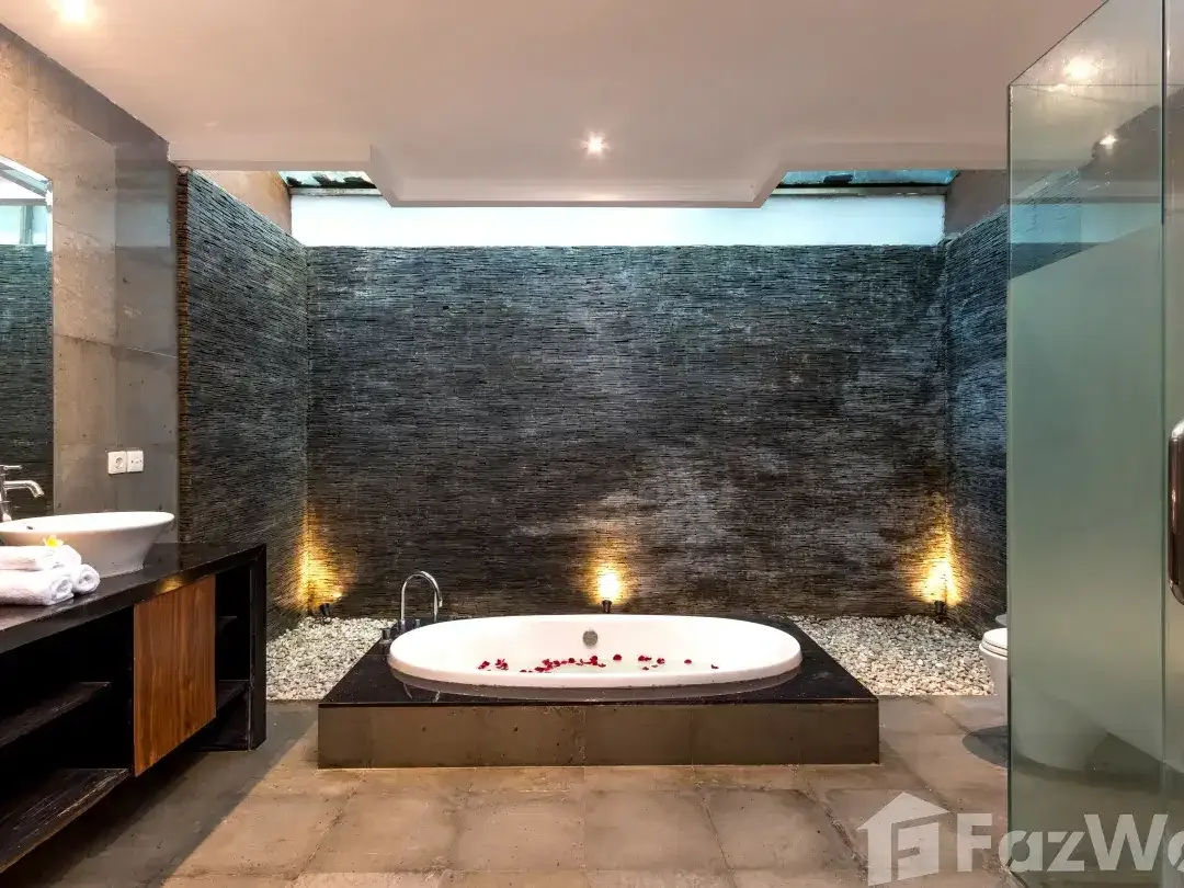 3 Bedroom Villa for sale in Seminyak, Bali - Image 4 of 9