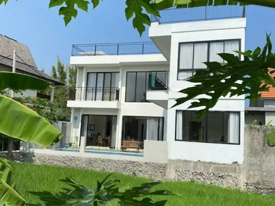 new brand villa sangat bagus dekat pantai Canggu - Image 1 of 10