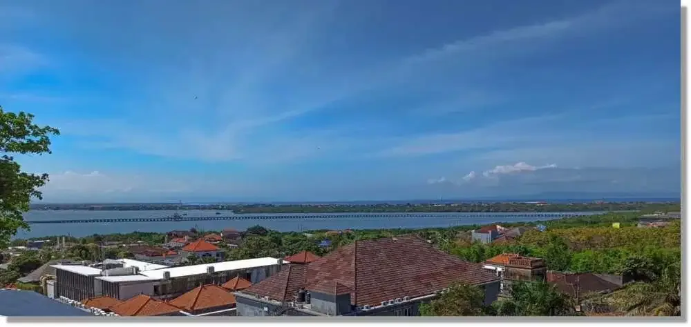 LUXURY VILLA WITH UNINTERRUPTED VIEWS ON HILLSIDE BENOA - Image 3 of 8