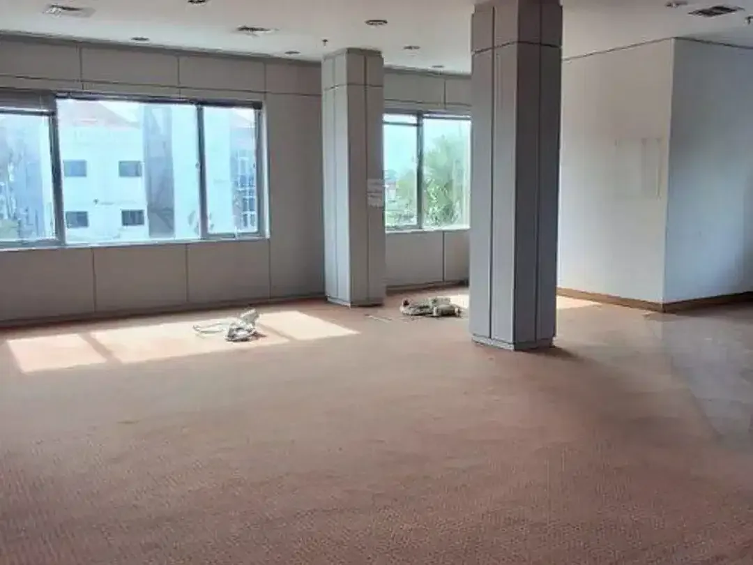 Gedung Kantor Ex Bank Disewakan, di Pusat Niaga Denpasar Barat Area - Image 2 of 5