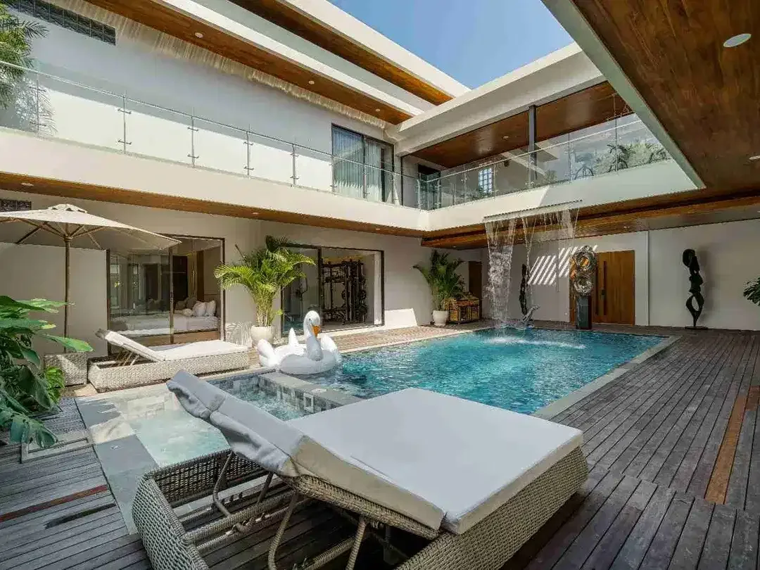 Luxury Villa Modern Kontemporer Seminyak Dekat Pantai - Image 5 of 10