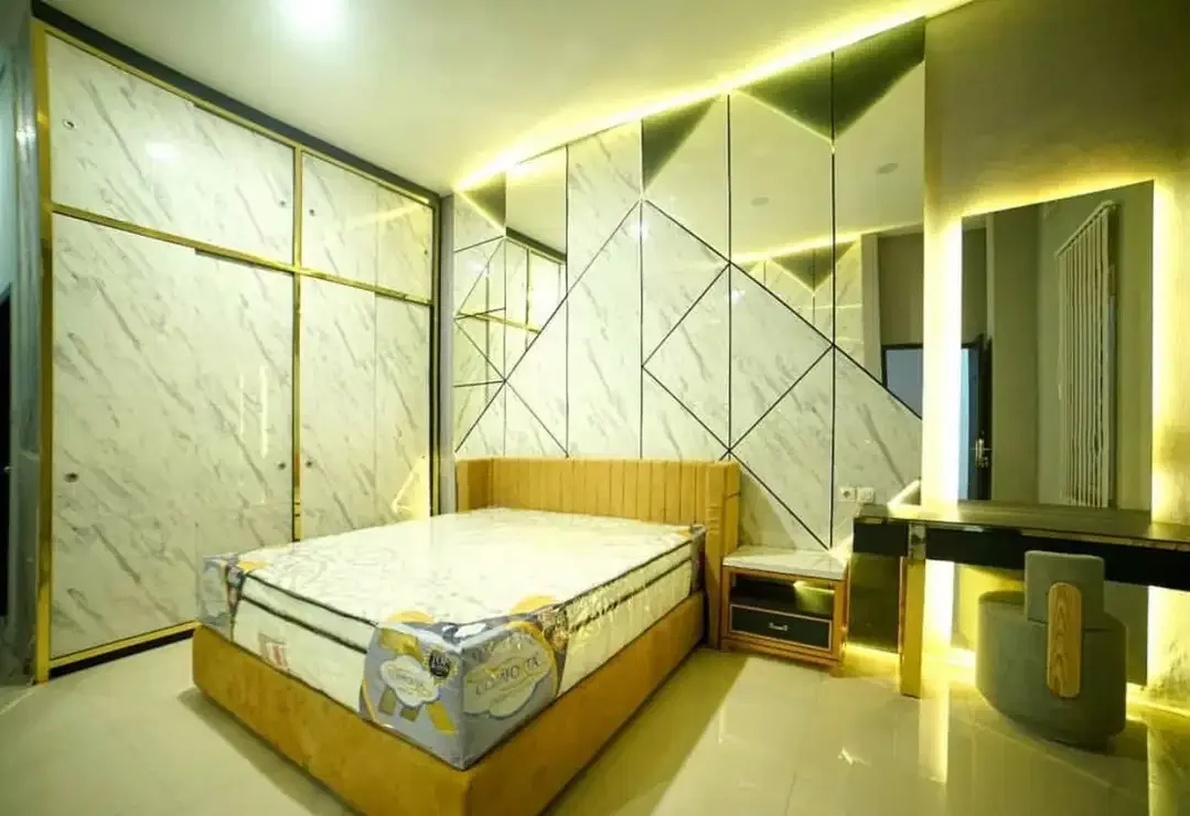 dijual rumah lantai 2 fully furnished lokasi muding kerobokan - Image 5 of 9