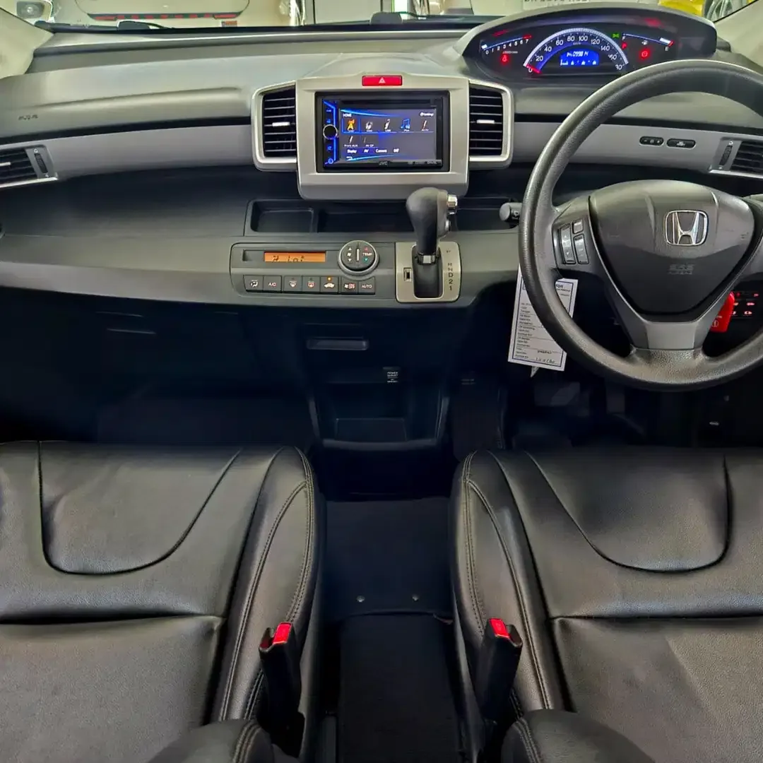 [2015] DP 20jt! Honda Freed PSD 1.5 at 2015 asliDK NIK 2014 LowKM 2016 - Image 8 of 10