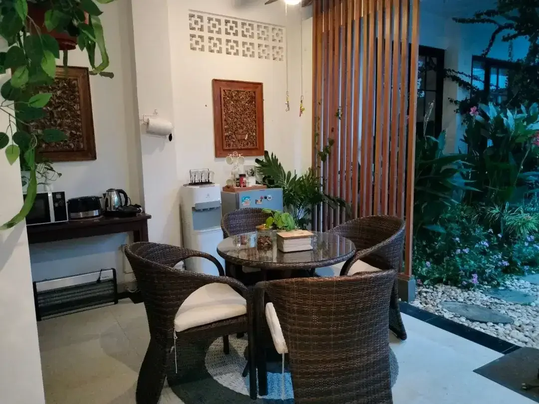 VILLA READY UNIT SEMI FURNISH KAWASAN PREMIUM DI AREA UMALAS BUMBAK - Image 2 of 9