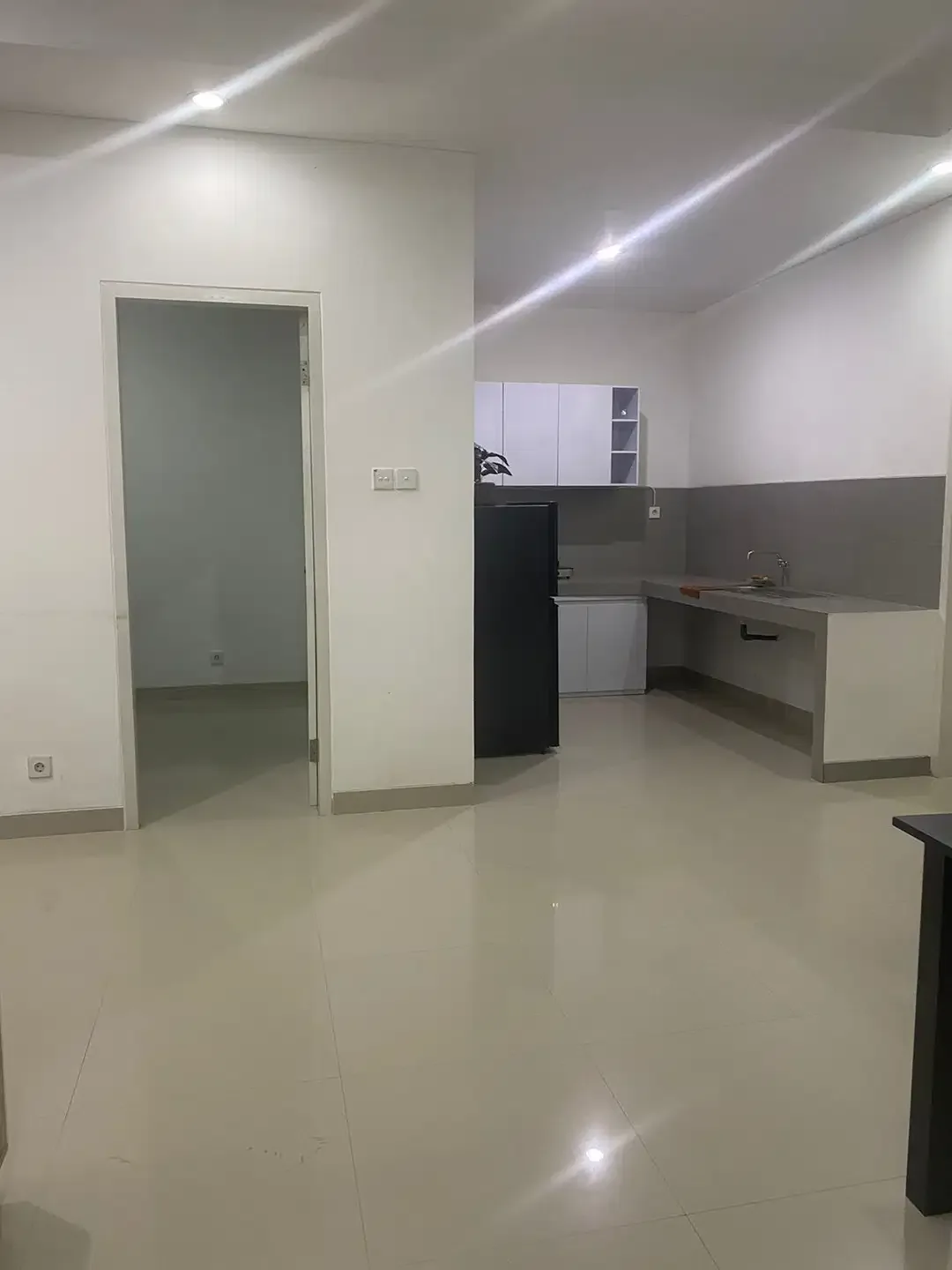 DI SEWAKAN RUMAH  BARU MINIMALIS FULL FURNISHED AREA DENPASAR - Image 9 of 10