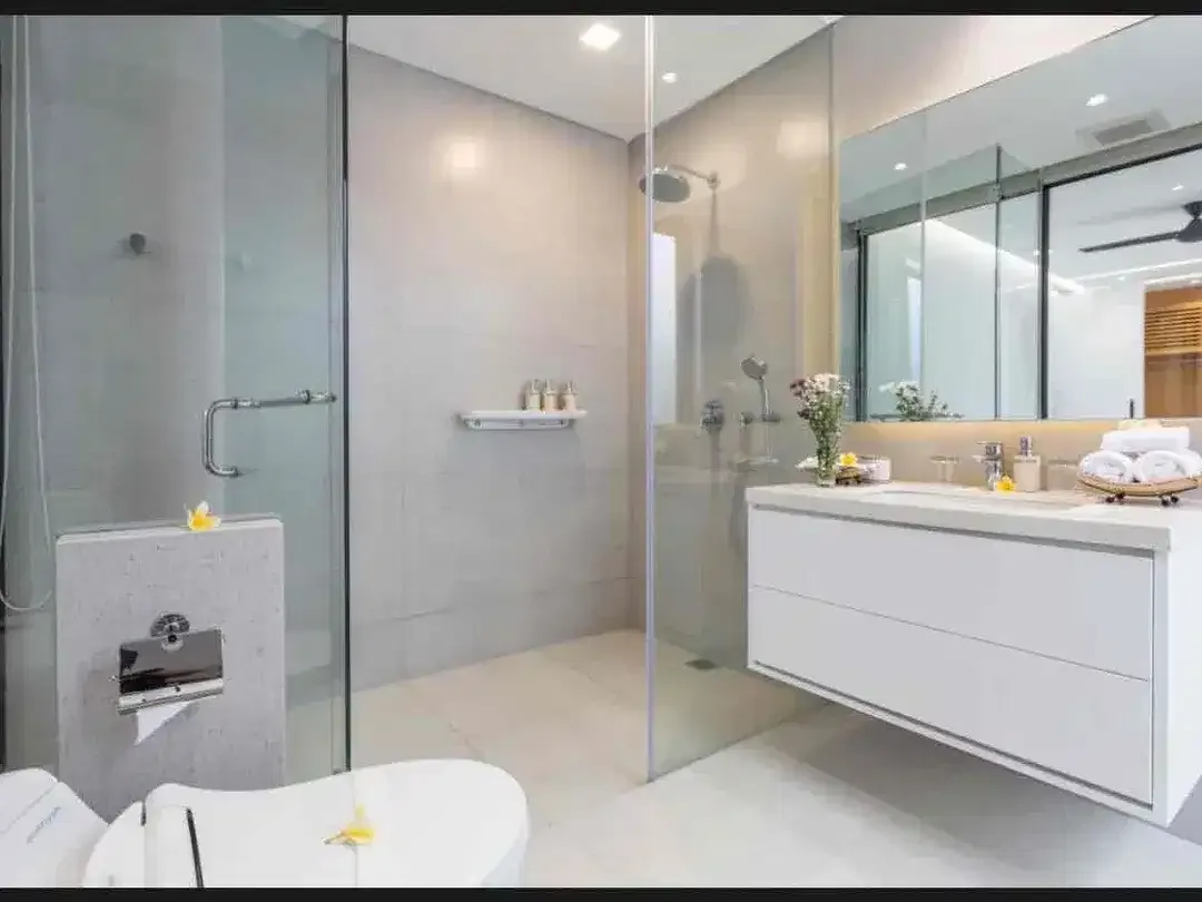 FOR SALE VILLA DESAIN MODERN LOKASI DEKAT PANTAI BERAWA, CANGGU, BADUNG, BALI - Image 3 of 10