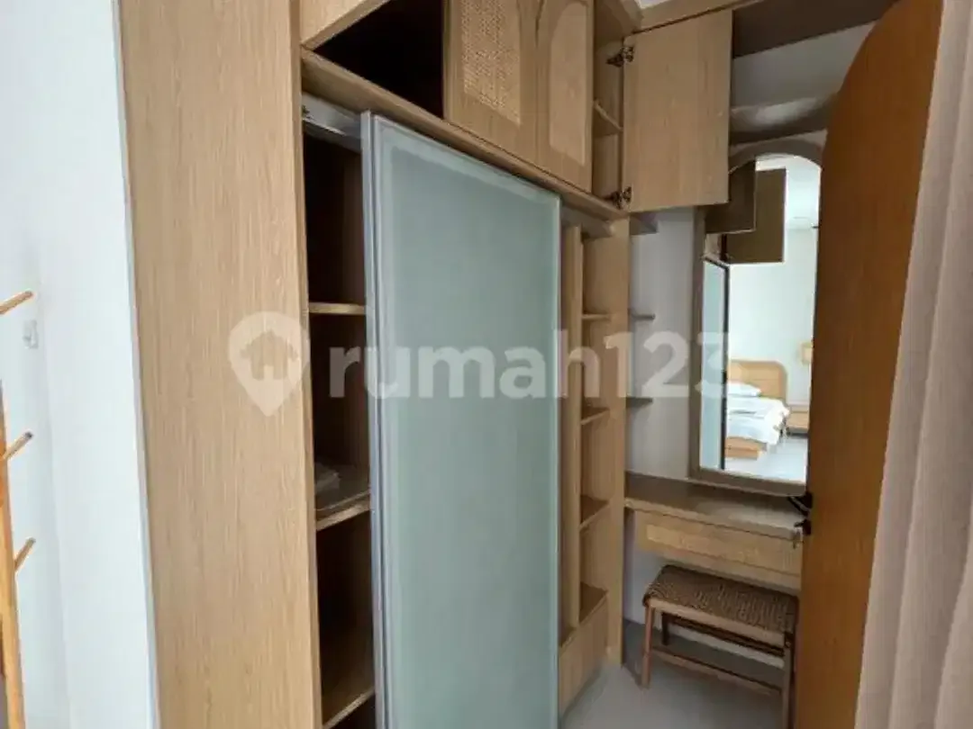 Mediteranian 3 Beds Villa In Kerobokan For Rent - Image 5 of 10