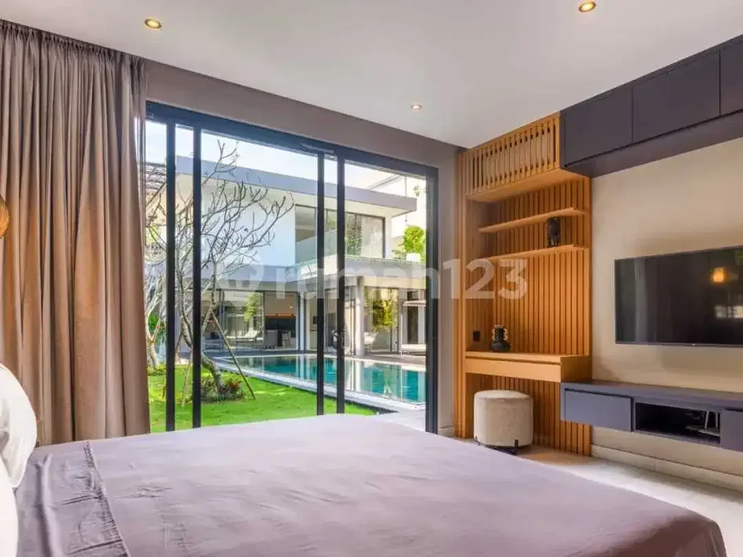 Villa Luxury Modern Berlokasi di Ungasan, Pemandangan Laut - Image 10 of 10