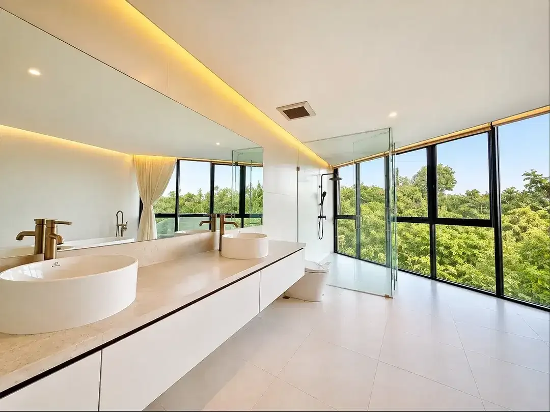LUXURY 4BEDROOM OCEAN VIEW VILLA UNGASAN - Image 2 of 10