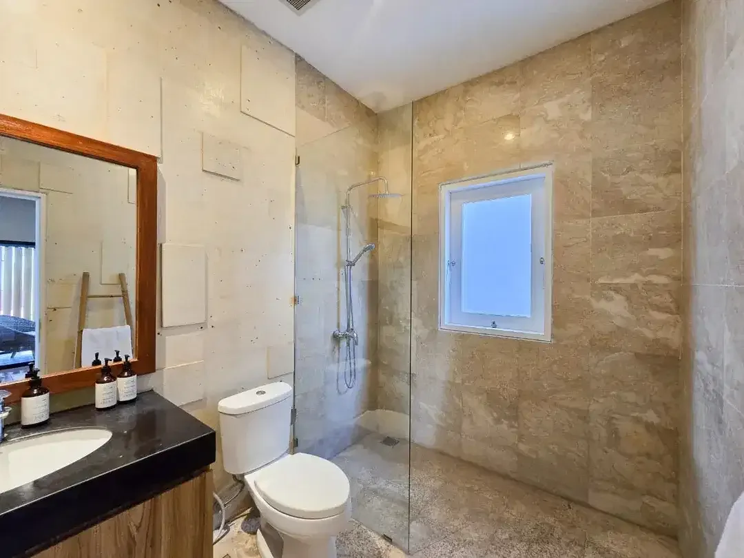 Rare Investment Gem in Berawa Stylish Modern Villa with Steady Monthly Income! - Image 8 of 10