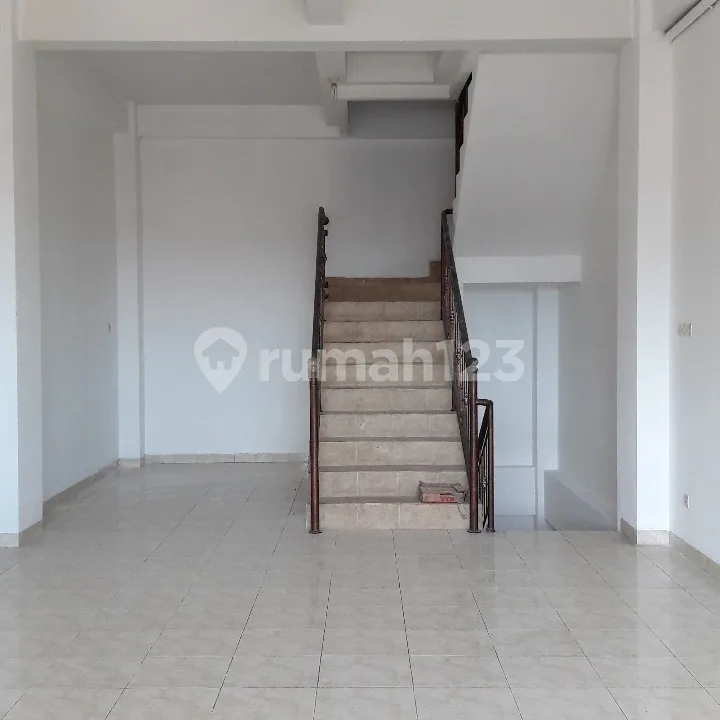 Ruko Multifungsi 3 Lantai Lokasi Jalan Kartini Denpasar Dauhpuri - Image 2 of 4