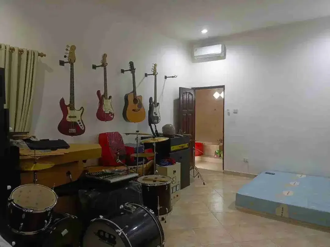 Jual Rumah 1lt Luas Tanah 400m2 Lokasi Jl Batur Sari Sanur Dekat Pantai area Investasi Strategis. Gr - Image 3 of 10