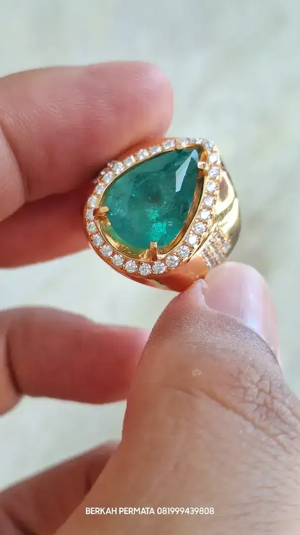 Natural emerald zamrud zambia minor clarity 7crt up - Image 2 of 9