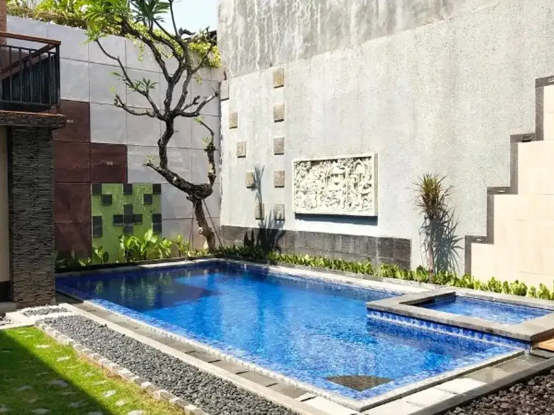 RUMAH SEMI VILLA 2 LANTAI DI IMAM BONJOL DENPASAR - Image 3 of 10