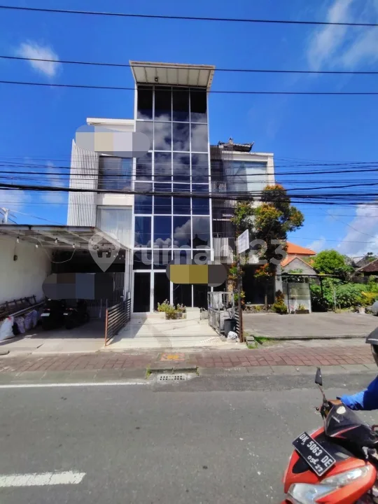 Disewakan - Apartemen 3 Lantai Furnished - Jl. Dewi Saraswati - Image 2 of 4