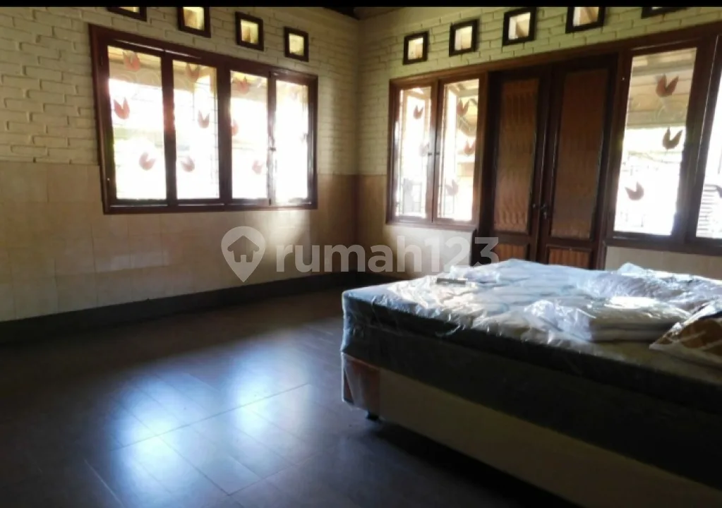 Di Jual Rumah Semi Villa Murah Lokasi Strategis - Image 4 of 4
