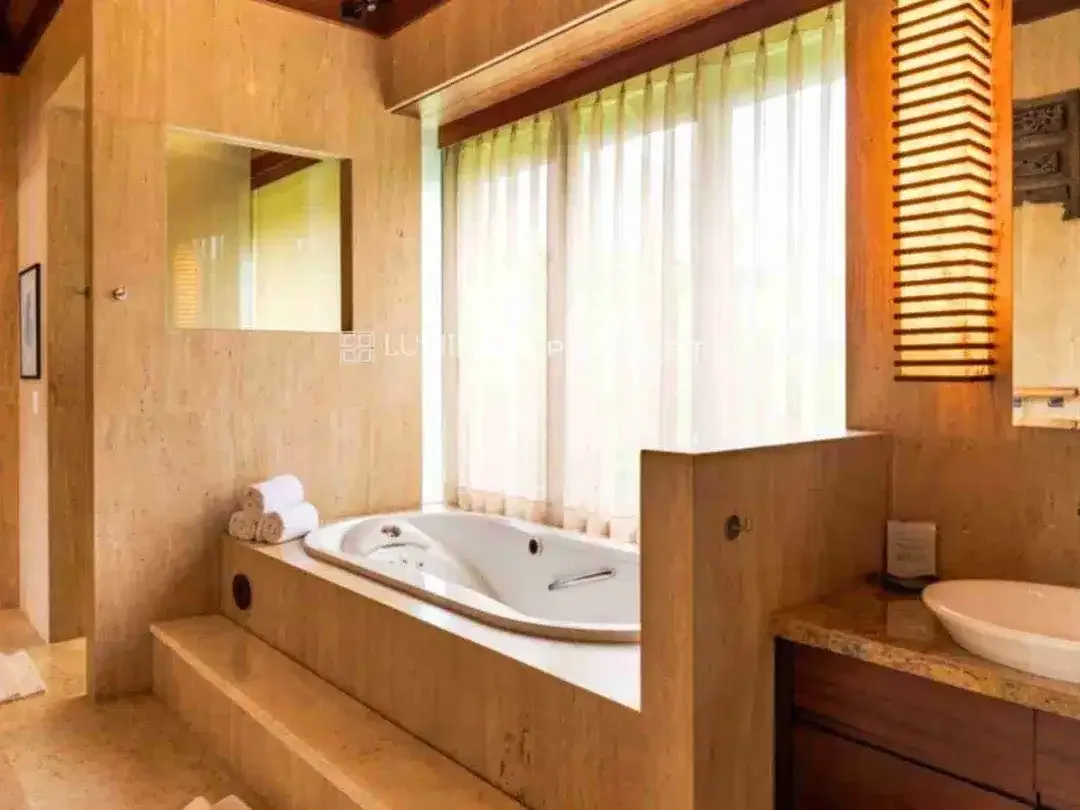 DIJUAL VILLA SUPER MEWAH LUXURIOUS VIEW BEACH DI ULUWATU, BALI - Image 8 of 10