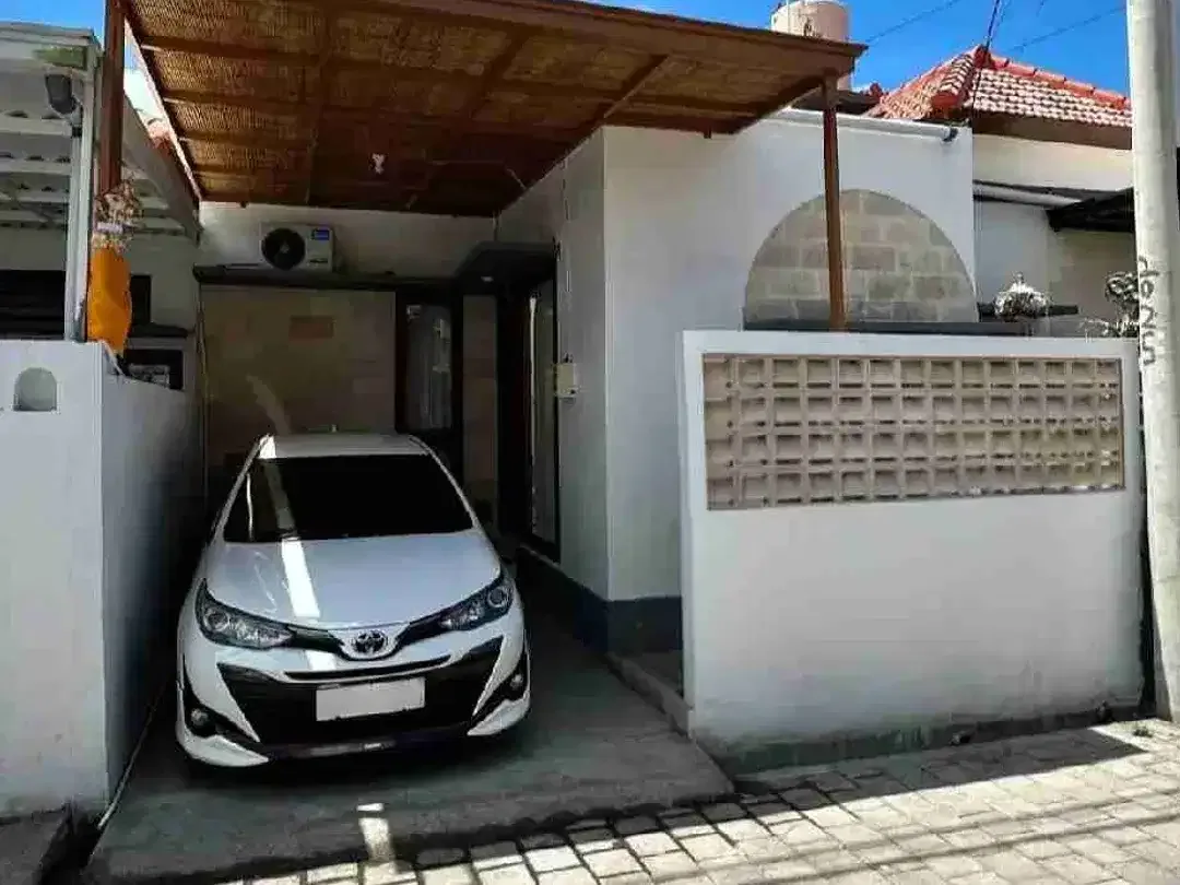 RUMAH VILLA MINIMALIS  1 KAMAR DEKAT TANGTU BEACH DAN DYATMIKA SCHOOL - Image 1 of 10