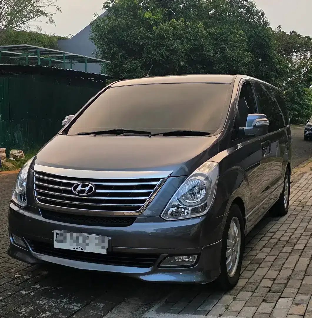 Hyundai H-1 Diesel 2011 - Image 1 of 7