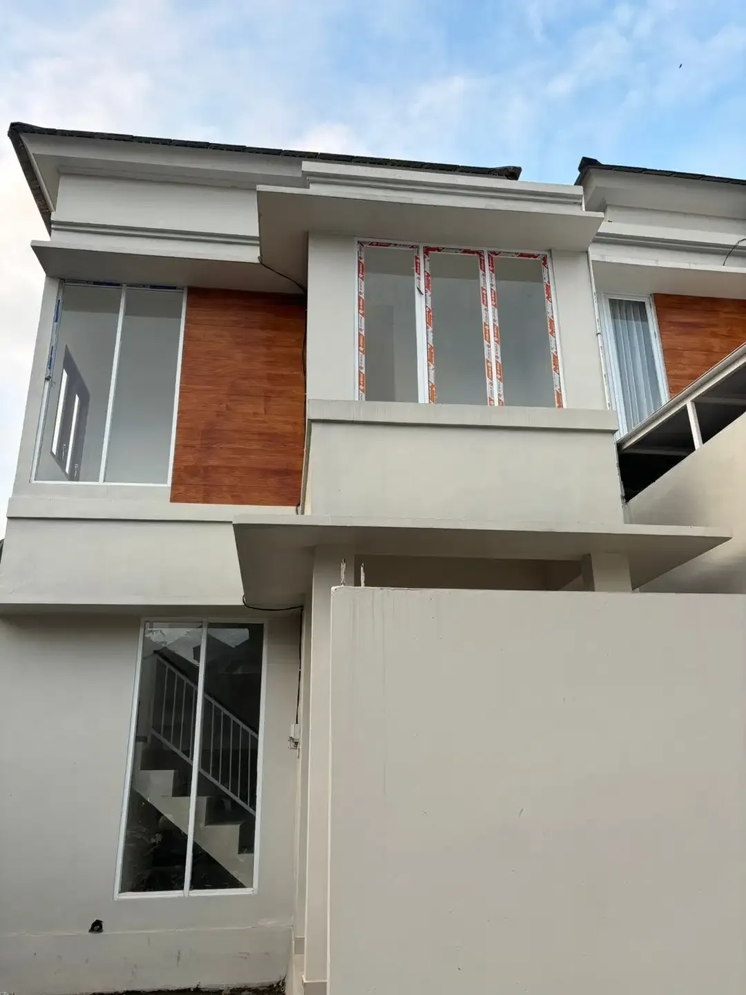 DIJUAL RUMAH BRAND NEW 2 LANTAI DI MUNGGU - Image 2 of 10