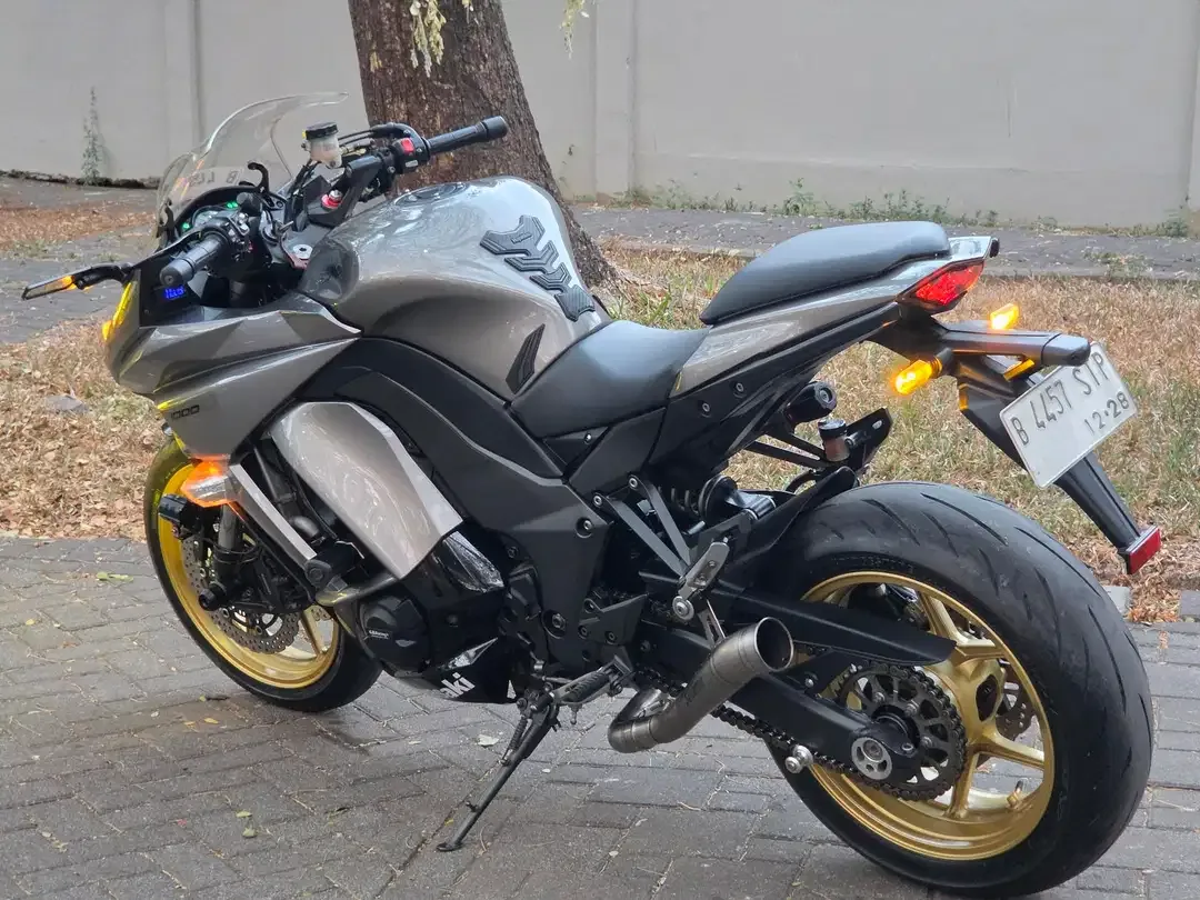 Moge Naked Sport Kawasaki Ninja 1000 SX th 2013 Modif Siap Gas Turing - Image 6 of 10