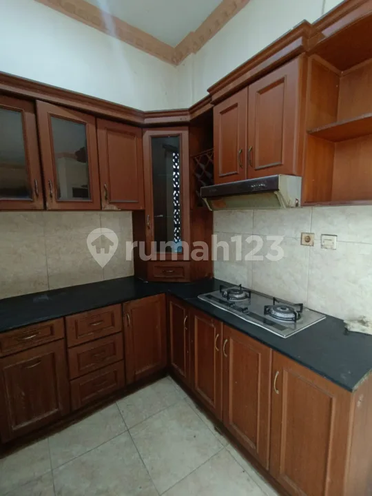 K776 Sewa Rumah Jalan Pidada Ubung Denpasar Utara Bali Dekat Sempidi Dalung Tabanan Kerobokan Canggu - Image 4 of 4