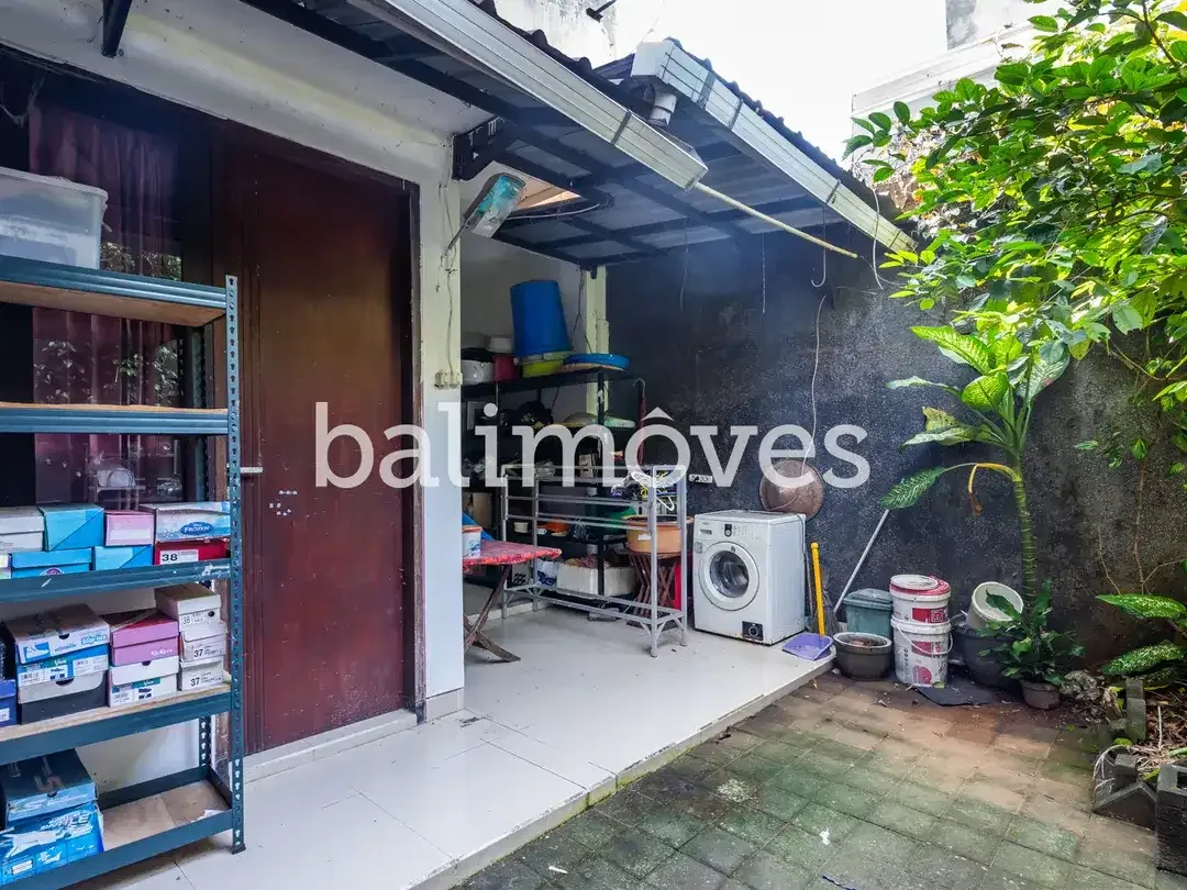 Dijual Rumah Empat Kamar Tidur Di Renon - Image 9 of 10