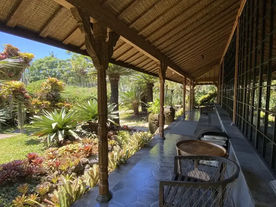 Leasehold - Exquisite Teak Joglo Office with Premium Finishes & Scenic Landscape - Image 8 of 10