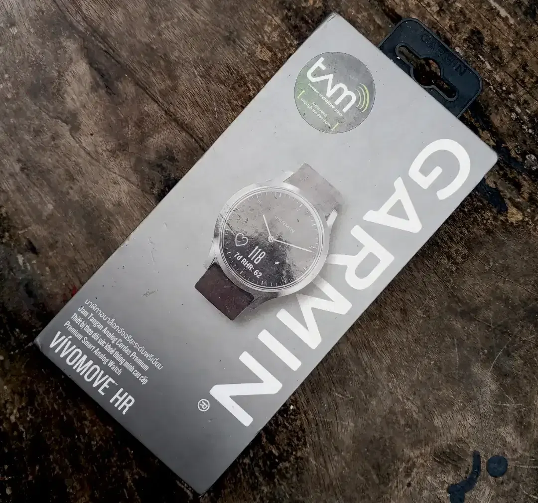 Jam tangan garmin. Garmin vivomove hr. - Image 1 of 3