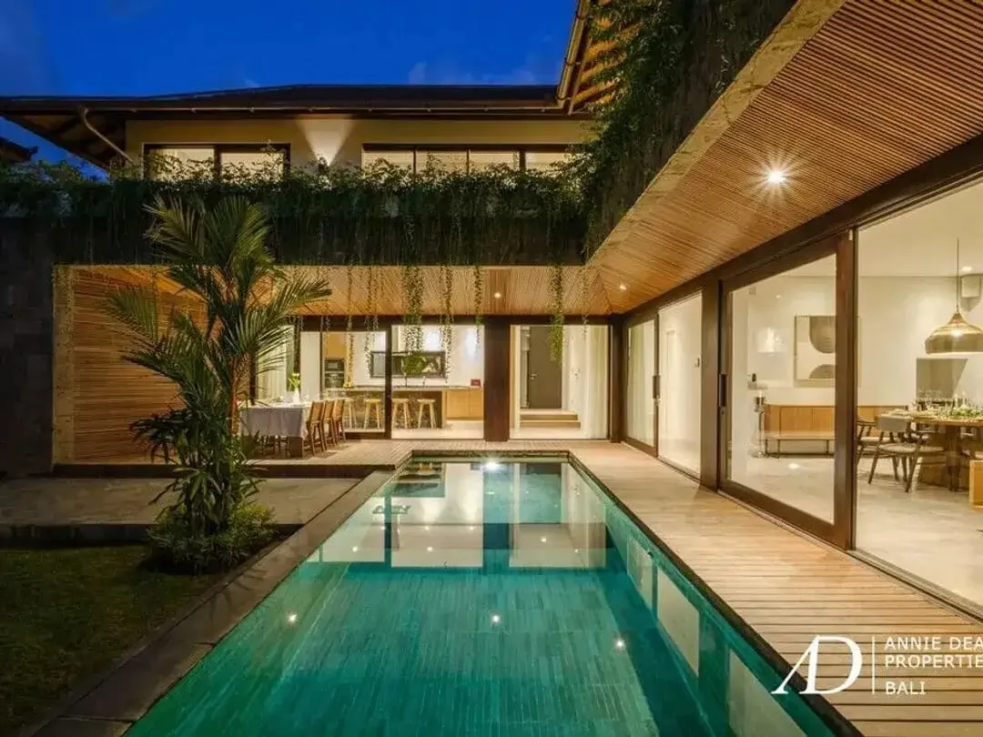 FREEHOLD | MODERN VILLA WITH COMMERCIAL SHOPFRONT IN CENTRAL CANGGU - Image 6 of 10