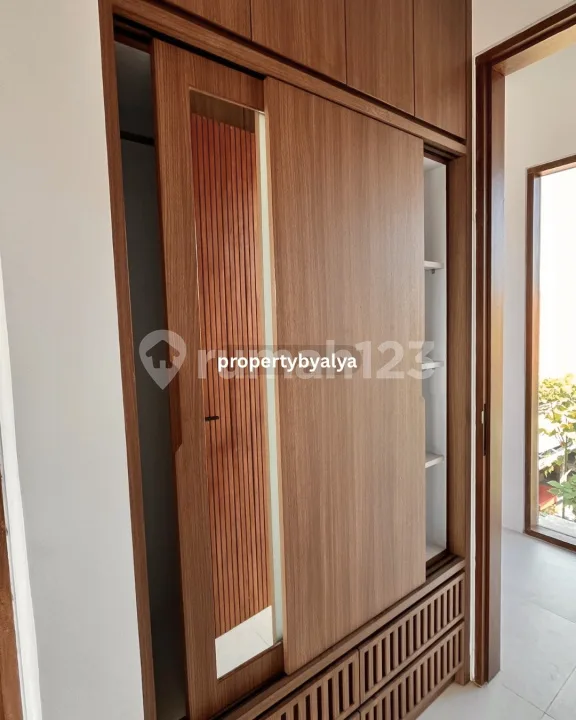 2 Bedroom Modern Minimalist Villa Near Tirta Ening Street Sanur West Side - Image 2 of 4