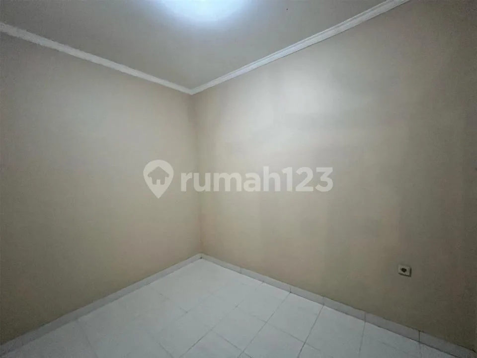 Dijual Cepat Ruko + Rumah Taman Griya Jimbaran - Potensial untuk Usaha - Image 2 of 4