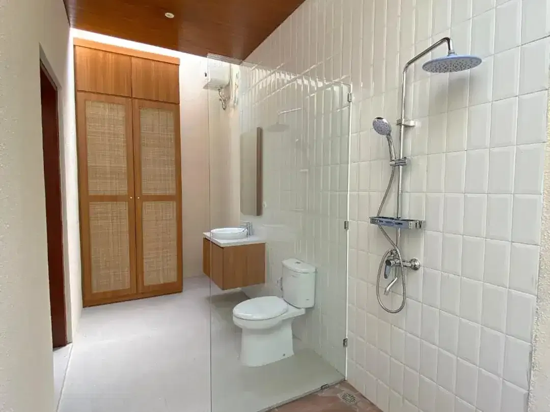 Villa Tropis Minimalis Nusa Dua Dalam Kawasan Villa Area Bali - Image 7 of 10