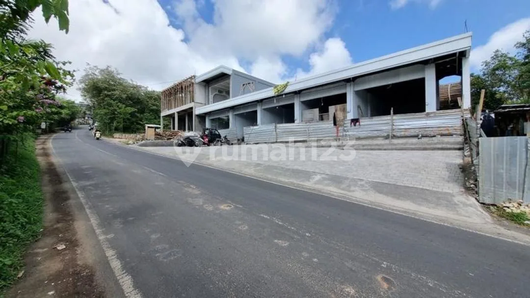 Lokasi Premium!! Ruko Kawasan Ramai Labuan Sait Dekat Pantai Bingin - Image 2 of 4