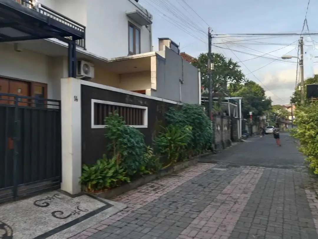 Disewakan Rumah 2 Lantai di Perumahan Buana Raya - Image 5 of 9