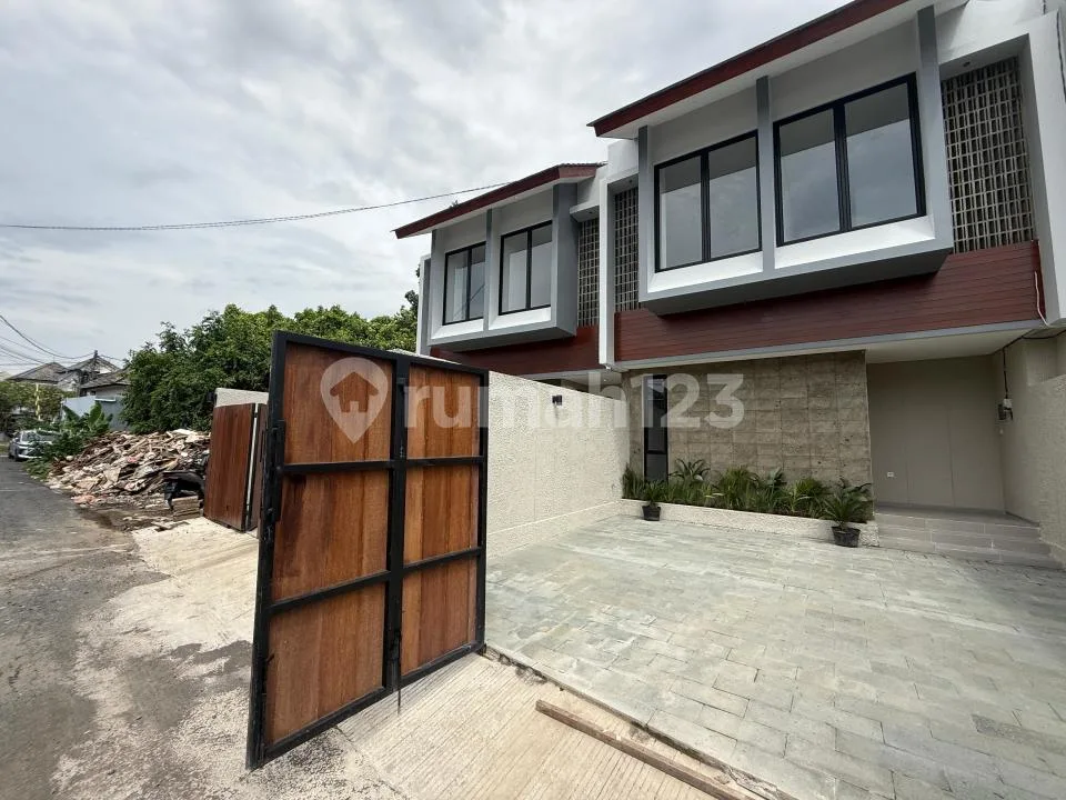 Exlusive 9 Unit Rumah Modern Tropical 4 Bedrooms - Image 3 of 4