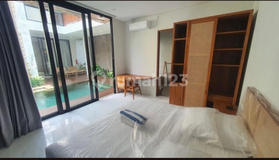 Modern 3Br Villa | 9 Min Pererenan, 7 Min Seseh Beach V96 - Image 2 of 4