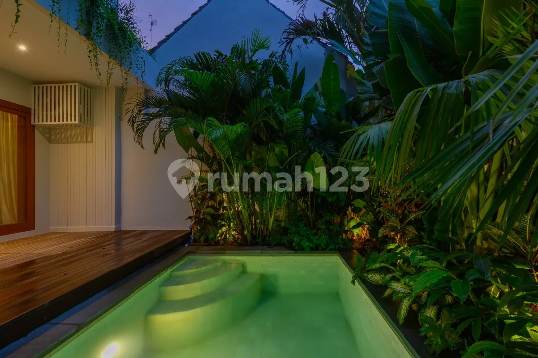 Rumah Semi Villa Modern Kawasan Wisata Dekat Icon Mall - Image 1 of 4