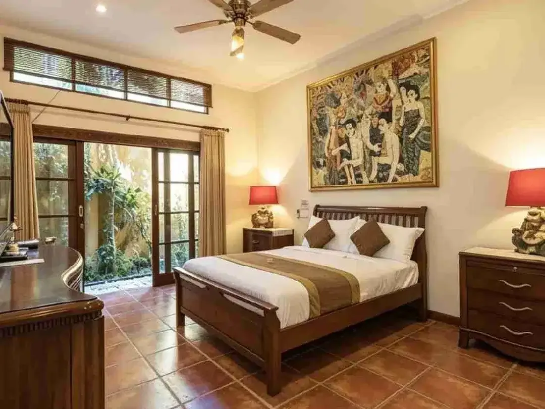 TRADITIONAL TROPICAL VILLA IN SEMINYAK BALI - Image 8 of 10