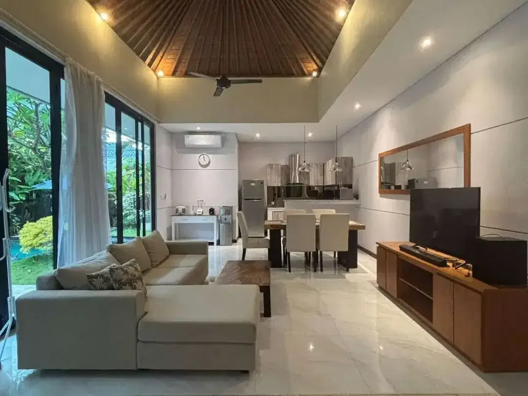 DISEWAKAN VILLA 1 LANTAI DI UMALAS KUTA UTARA DEKAT PANTAI - Image 4 of 10