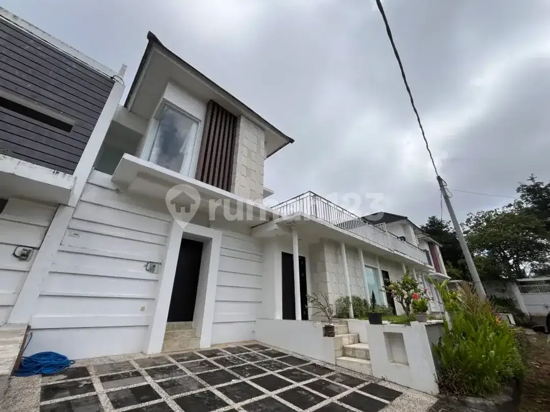 Exclusive Villa One Gate System Near Pandawa Beach - Image 1 of 10