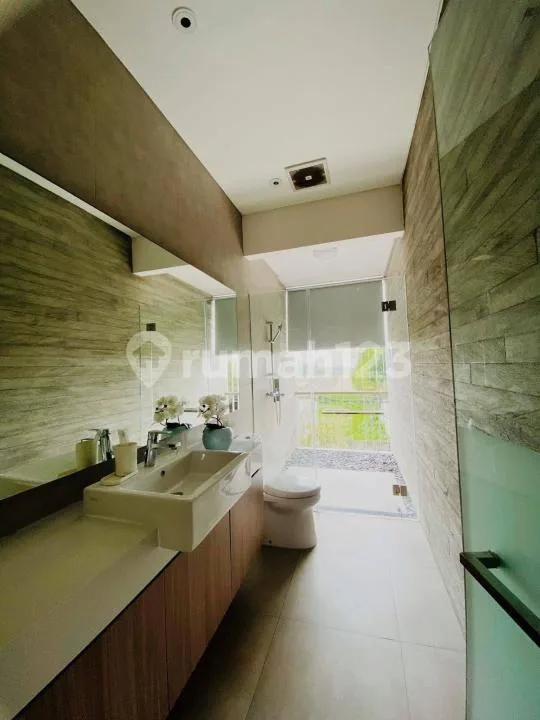 Villa Strategis Dekat Potato Head Furnished Pool 2Lt di Seminyak - Image 4 of 4